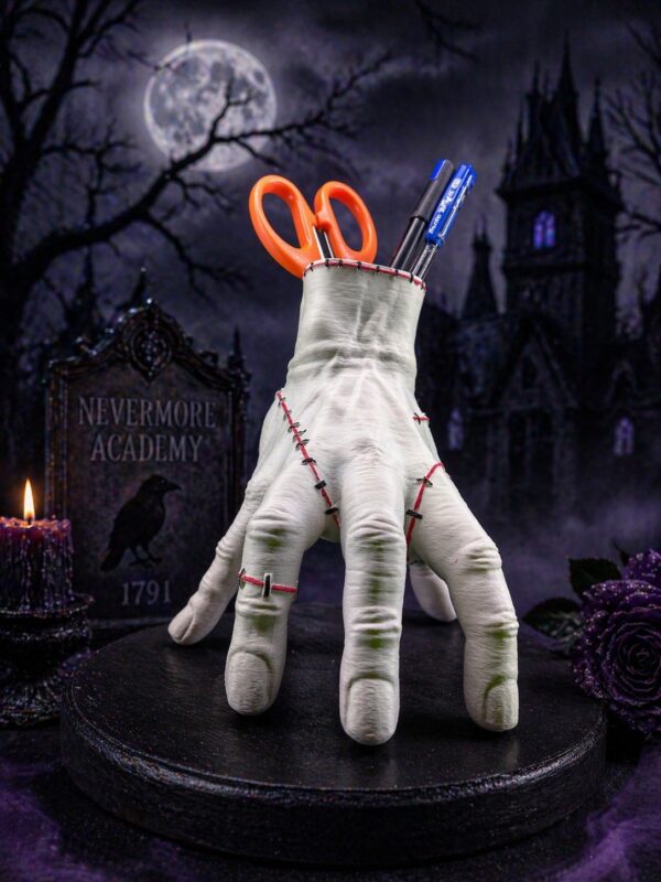 2026/04/7180.jpg Wednesday Thing Hand Pen Holder